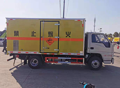沙湾爆破器材运输车技术升级与安全合规新趋势